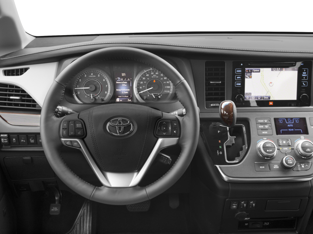 2017 Toyota Sienna XLE Auto Access Seat