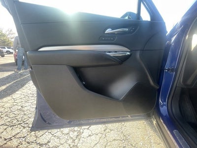 2023 Cadillac XT4 Premium Luxury