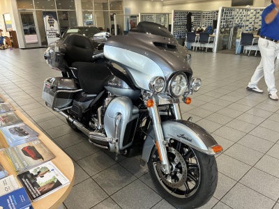 2014 HARLEY-DAV FLHTK Base
