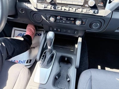 2025 Nissan Frontier SV