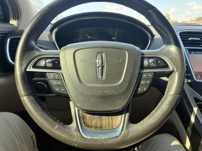2019 Lincoln Nautilus Select