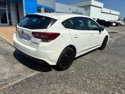2022 Subaru Impreza 5-door CVT