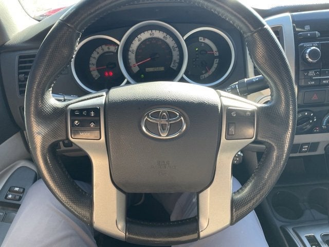 2012 Toyota Tacoma 4WD Access Cab V6 MT (Natl)
