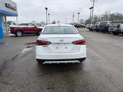 2023 Nissan Versa SV