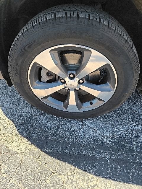 Used 2019 Jeep Cherokee Limited with VIN 1C4PJMDX7KD255315 for sale in Chanute, KS