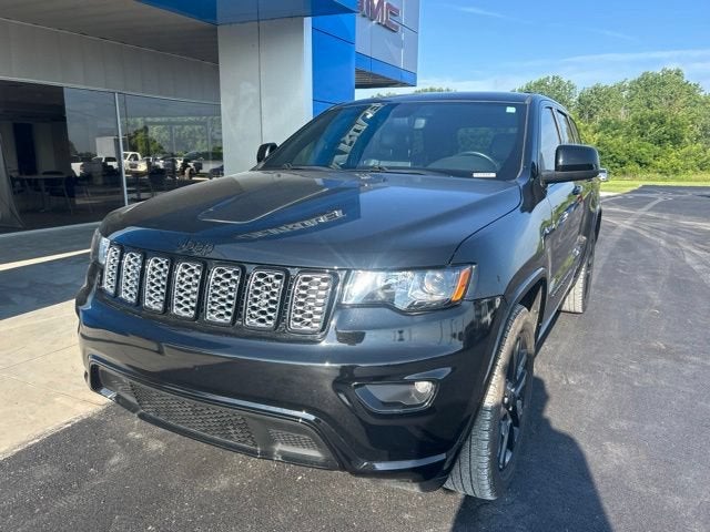 2019 Jeep Grand Cherokee Altitude 4WD's photo