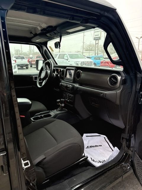 2023 Jeep Gladiator Sport S