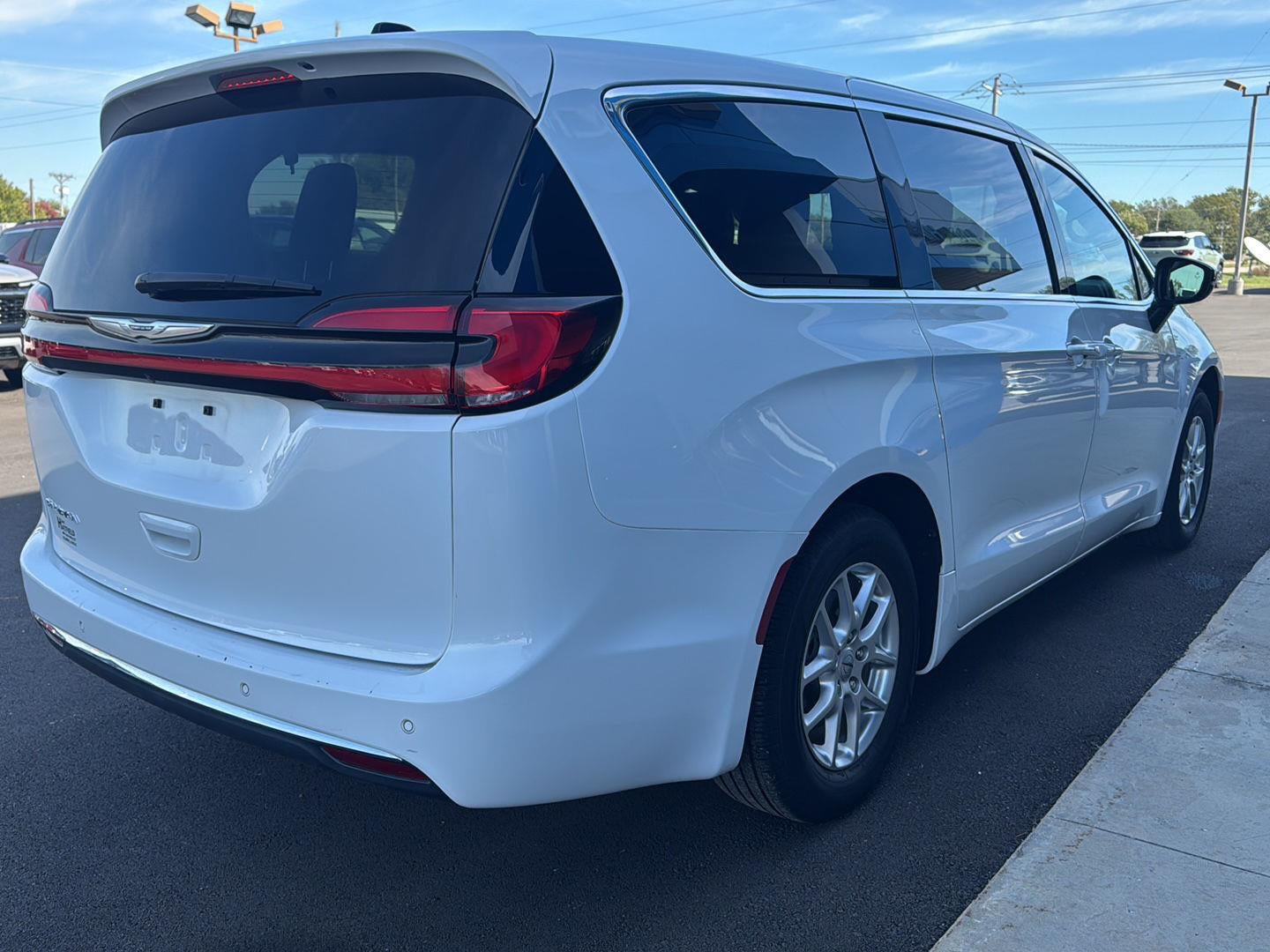2024 Chrysler Pacifica Touring L