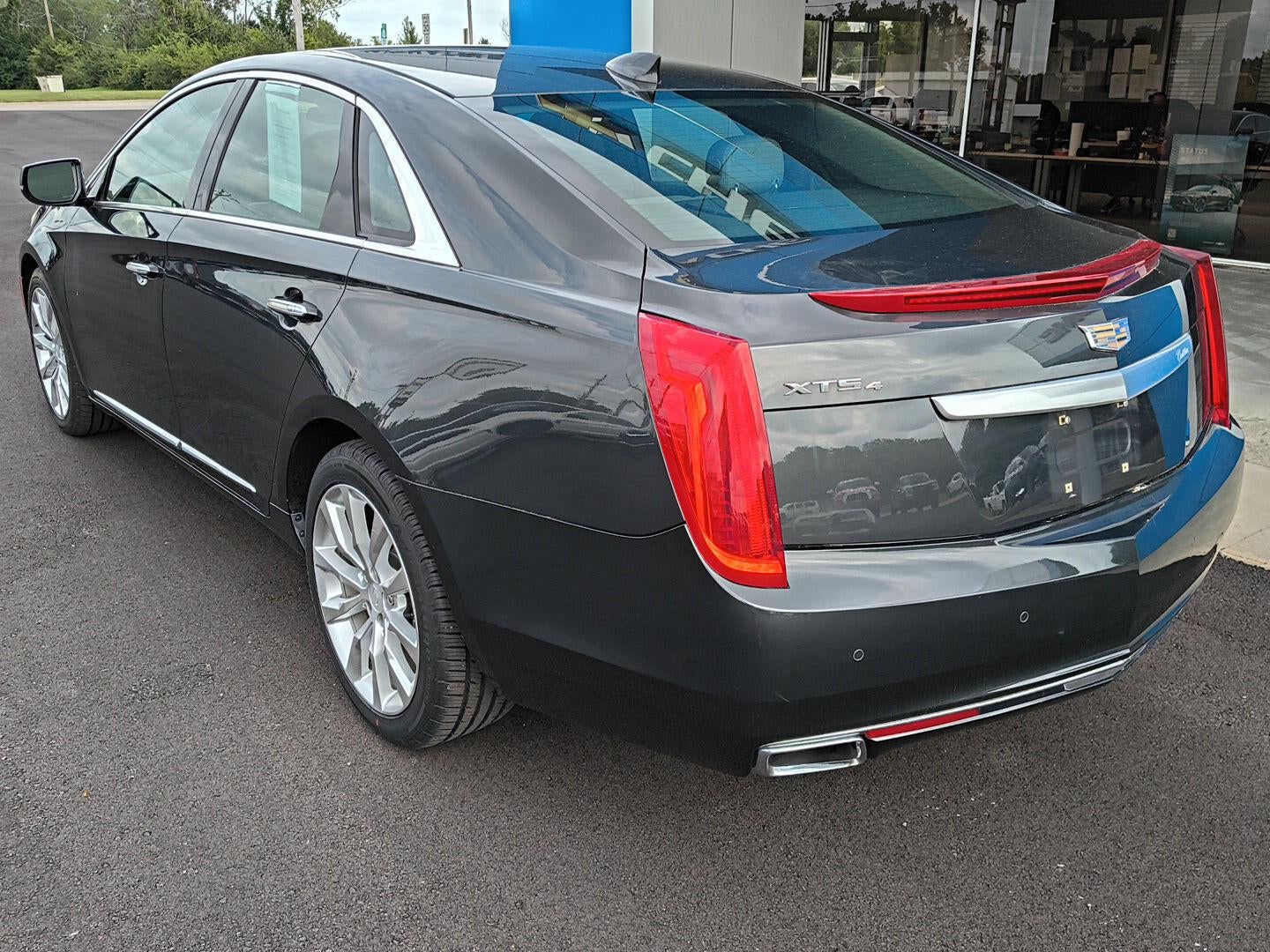 2016 Cadillac XTS Luxury Collection