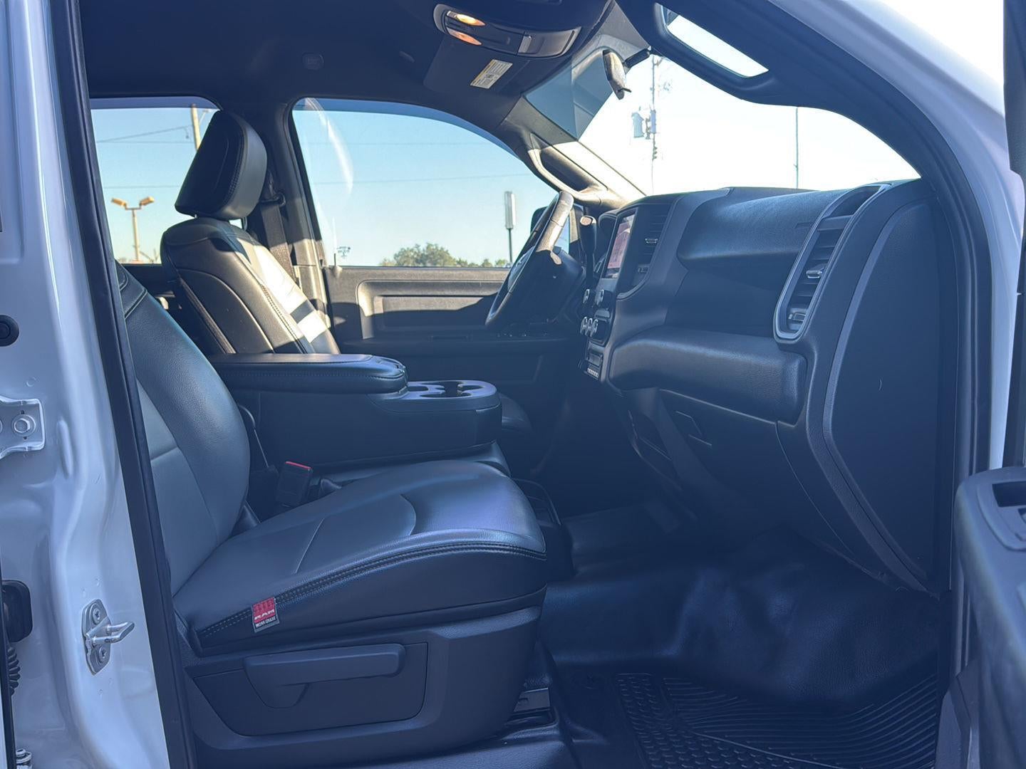 2022 RAM 2500 Tradesman Crew Cab 4x4 6'4" Box