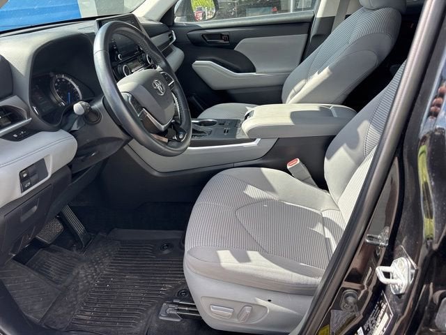 2021 Toyota Highlander Hybrid LE