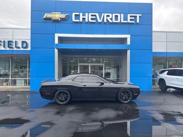 2016 Dodge Challenger SXT Plus's photo