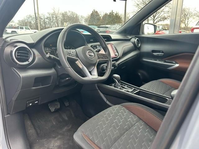 2023 Nissan Kicks SR