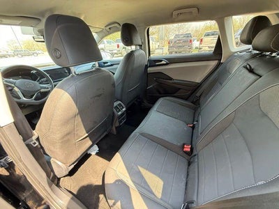 2024 Volkswagen Taos SE