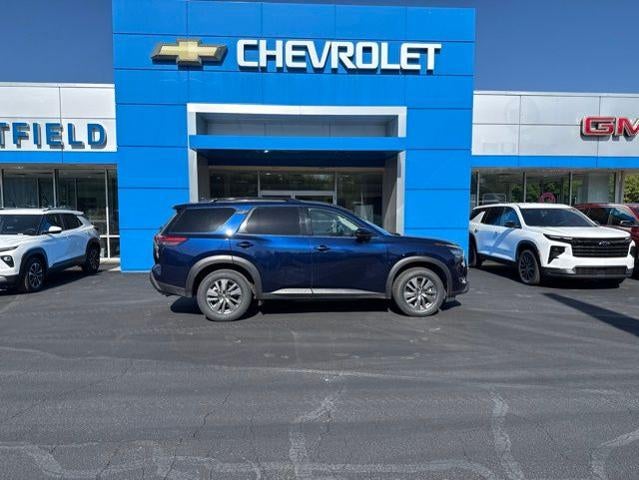 2025 Nissan Pathfinder SV 2WD's photo