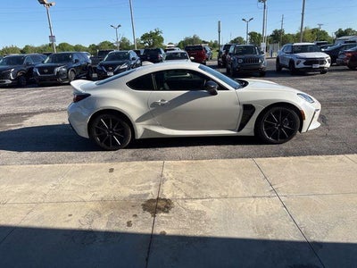 2025 Toyota GR86 Premium