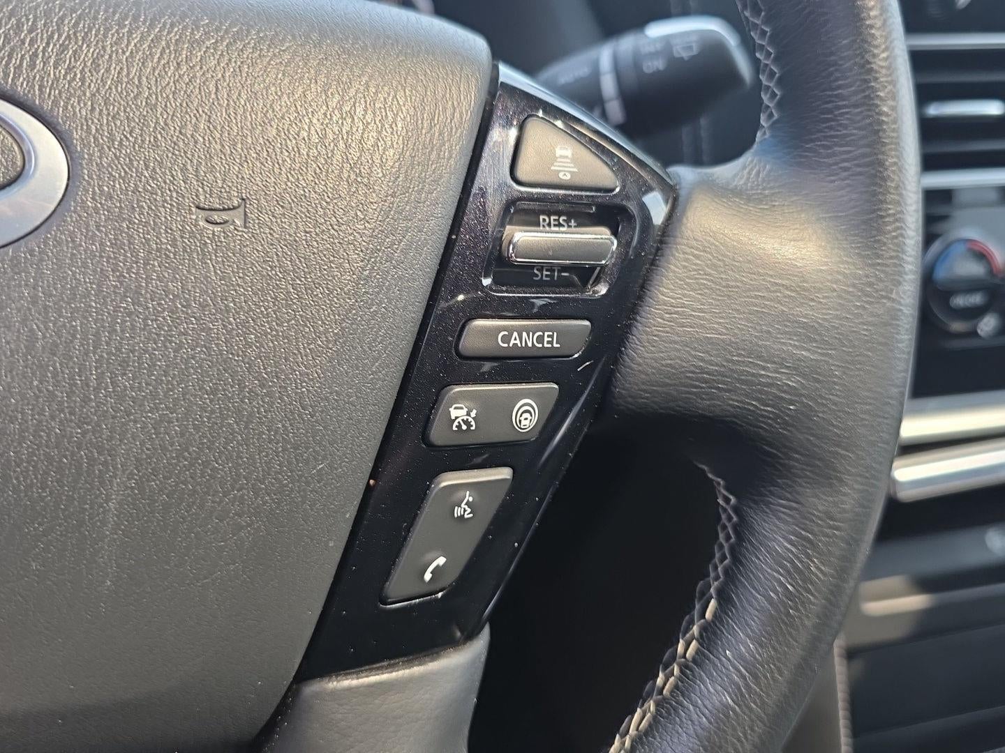 2024 INFINITI QX80 LUXE