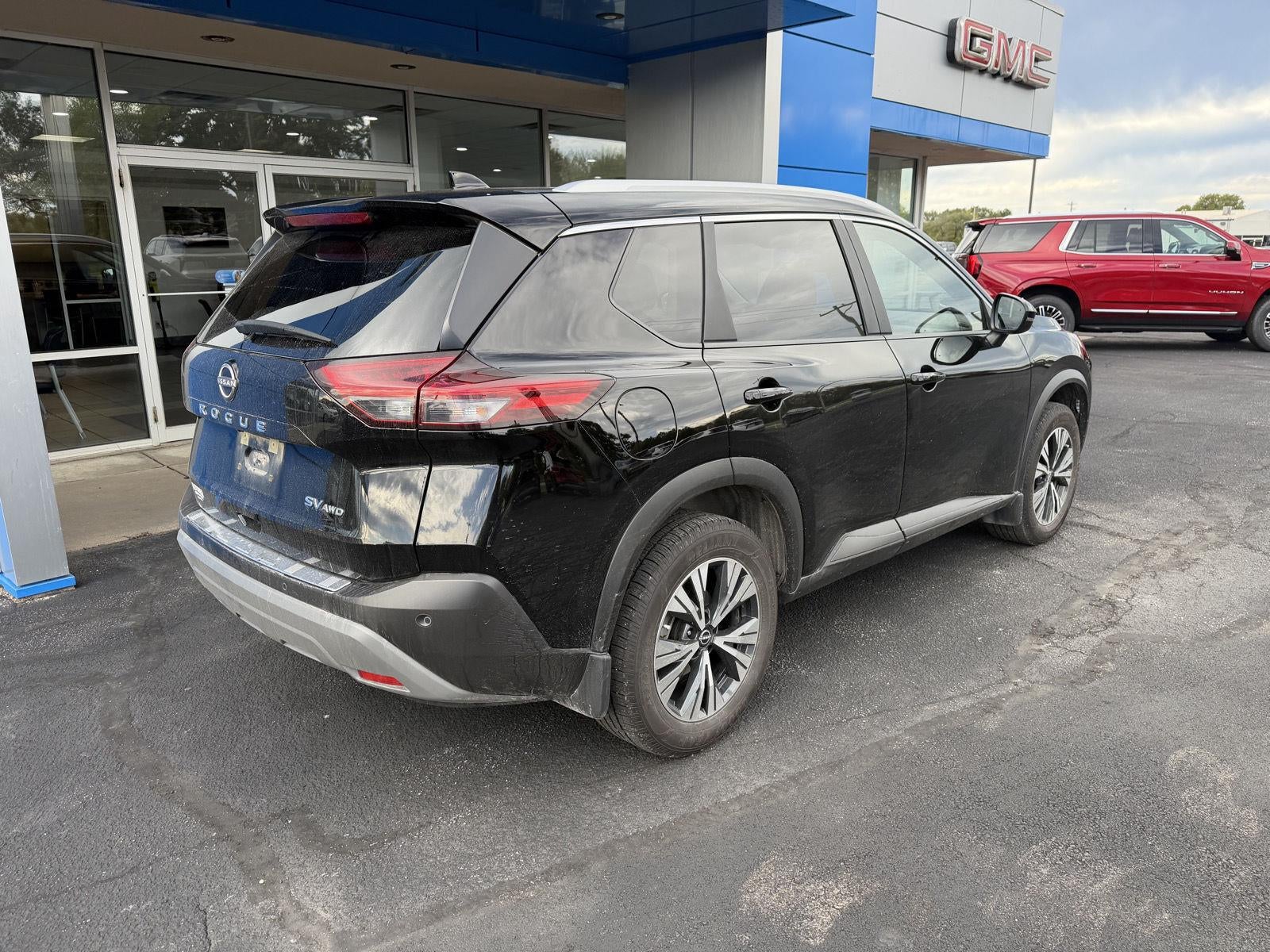 2022 Nissan Rogue SV