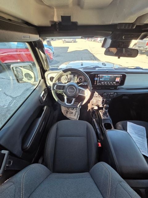 2024 Jeep Wrangler 4-Door Sahara 4x4