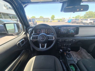 2024 Jeep Wrangler 4-Door Sahara 4x4