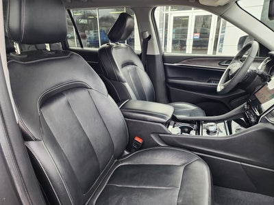 2023 Jeep Grand Cherokee L Limited 4x2