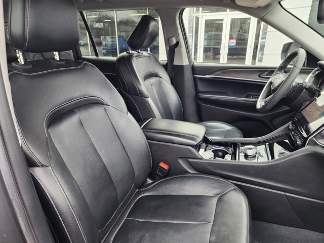 2023 Jeep Grand Cherokee L Limited 4x2