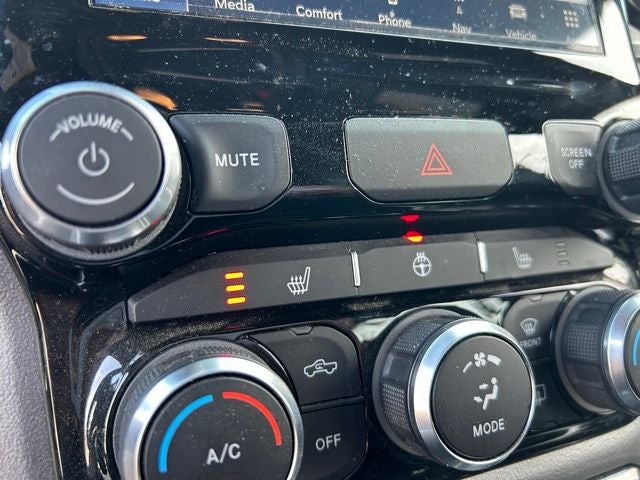 2023 RAM 1500 Big Horn Crew Cab 4x4 6'4' Box