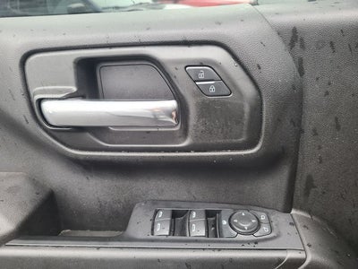 2024 Chevrolet Silverado 1500 4WD Crew Cab Short Bed Custom