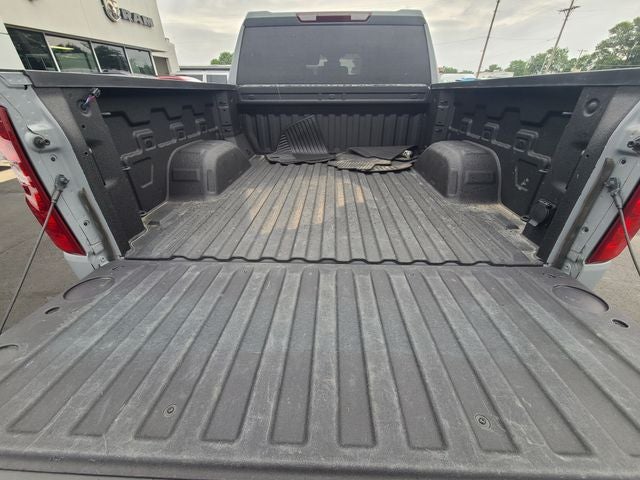 2024 Chevrolet Silverado 1500 4WD Crew Cab Short Bed Custom