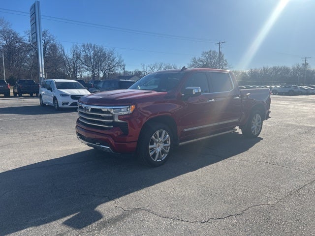 2023 Chevrolet Silverado 1500 4WD Crew Cab Short Bed High Country