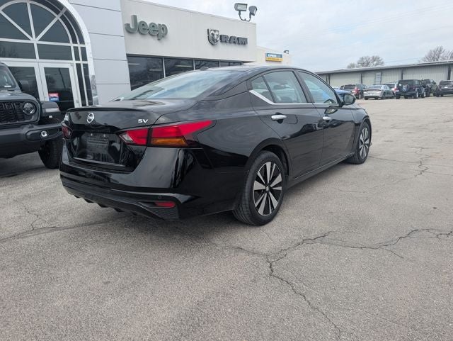 2022 Nissan Altima SV FWD