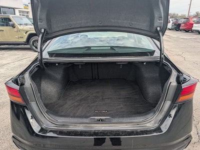 2022 Nissan Altima SV FWD