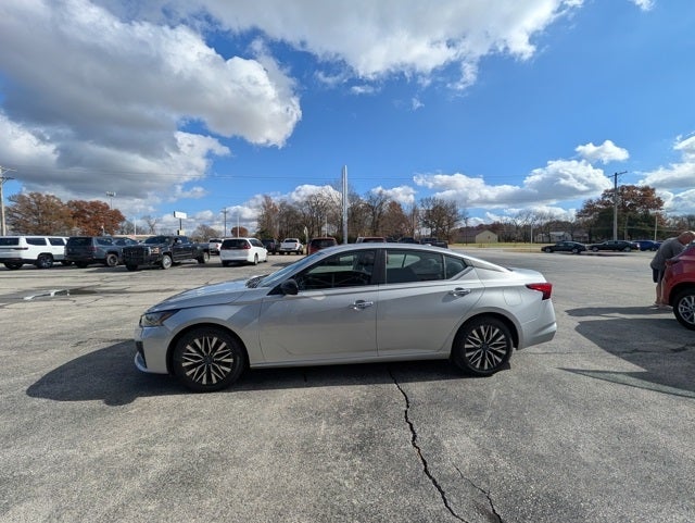 2024 Nissan Altima SV FWD