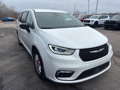 2024 Chrysler Pacifica Touring L