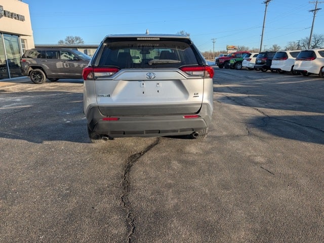 2024 Toyota RAV4 LE