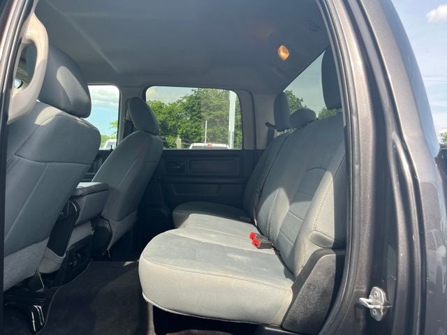 2017 RAM 1500 Express Crew Cab 4x4 5'7' Box