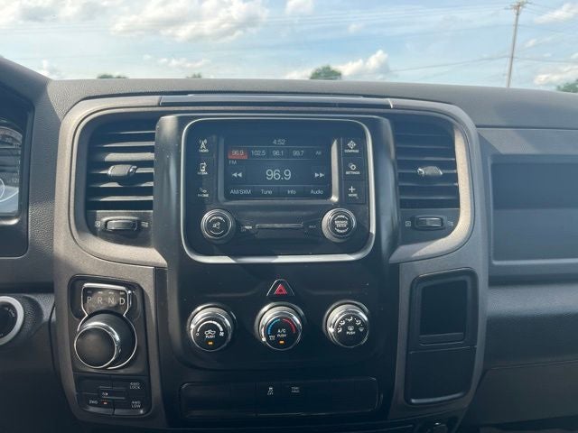 2017 RAM 1500 Express Crew Cab 4x4 5'7' Box