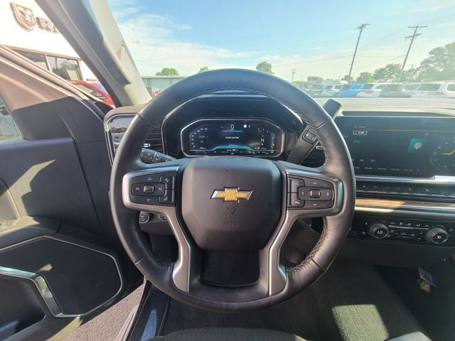 2023 Chevrolet Silverado 1500 4WD Crew Cab Standard Bed LT