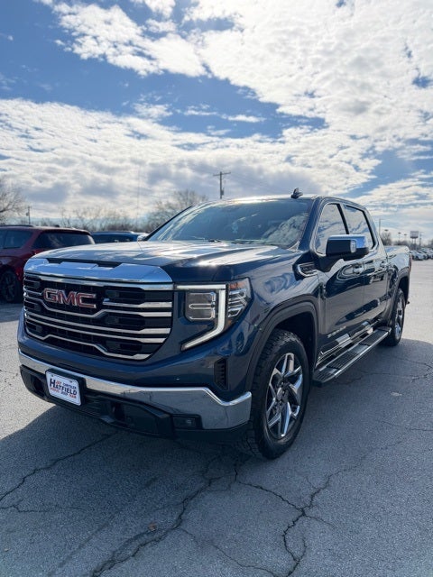 2023 GMC Sierra 1500 4WD Crew Cab Short Box SLT