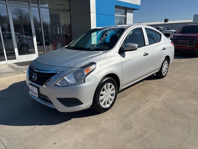 2016 Nissan Versa 1.6 S+