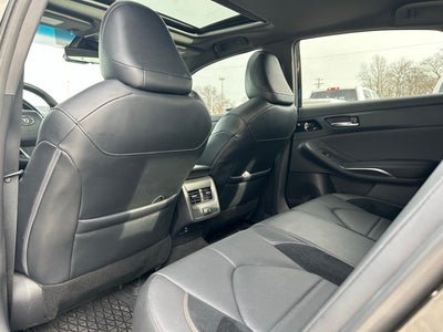 2022 Toyota Avalon XSE Nightshade Hybrid