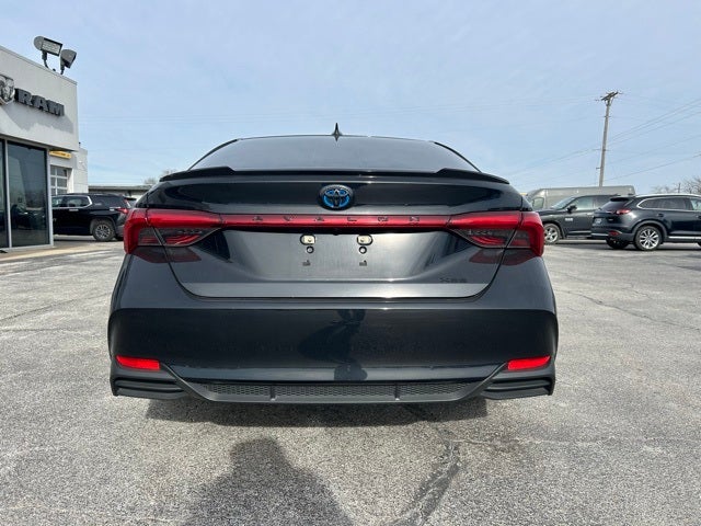 2022 Toyota Avalon XSE Nightshade Hybrid