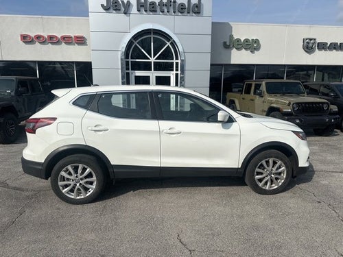 2022 Nissan Rogue Sport S FWD Xtronic CVT