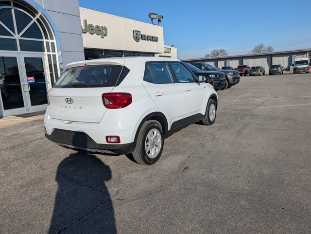 2021 Hyundai Venue SE