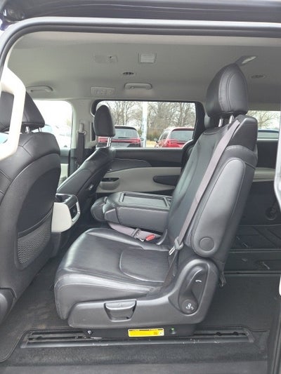2024 Kia Carnival MPV LX Seat Package